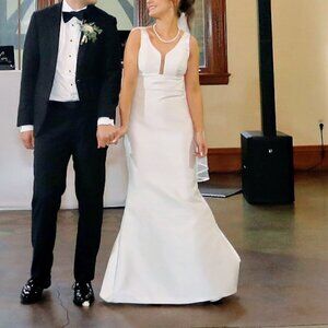 Maggie Sottero fitted Mikado Wedding Dress - altered for petite woman! plus veil